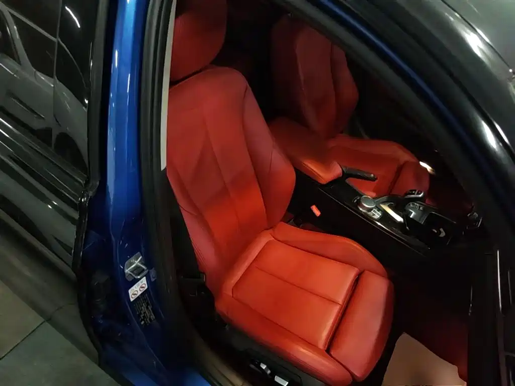BMW 3 Series 2018 330Li M Sport Black Night Edition фото 20