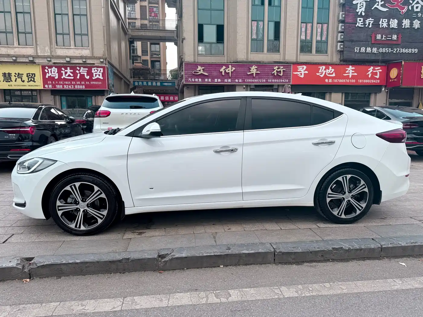 Hyundai Elantra 2018 1.4T DCT Dynamic·Vitality Model фото 7
