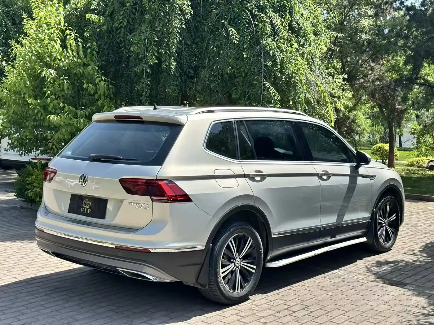 Volkswagen Tiguan L 2017 380TSI Automatic 4WD Luxury Edition фото 11