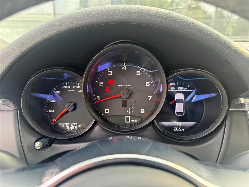 Porsche Macan 2014 Macan 2.0T фото 18