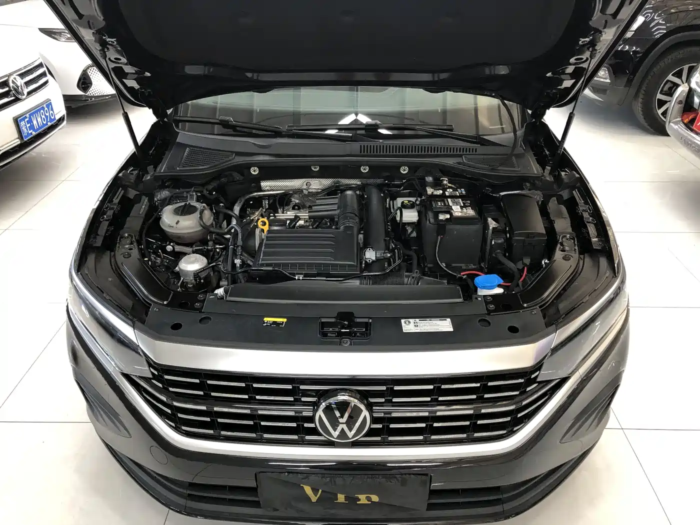 Volkswagen Passat 2023 280TSI Starlight Elite Edition фото 5