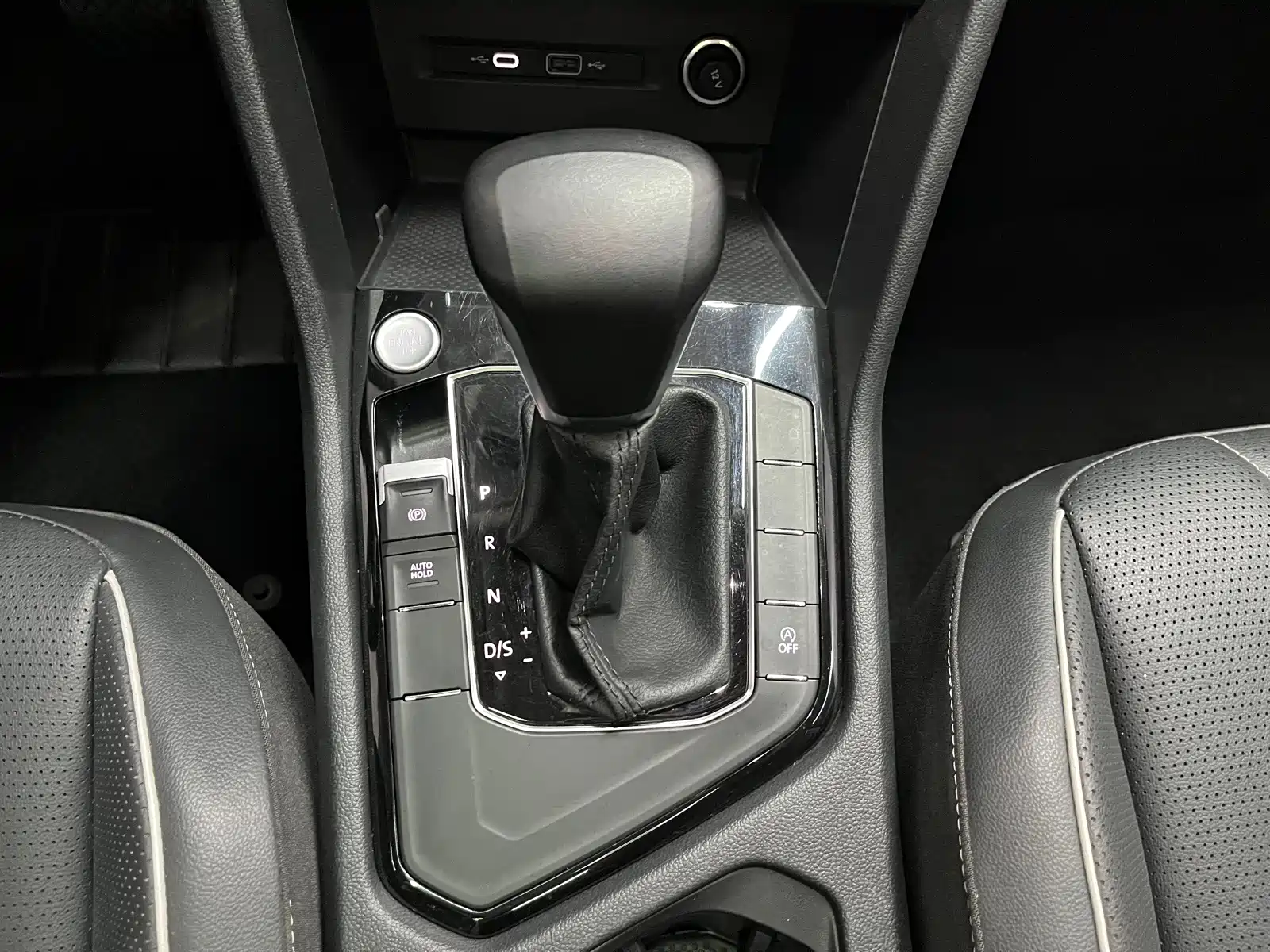 Фото 12 - Volkswagen Tiguan L