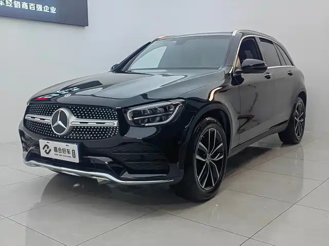 MERCEDES-BENZ GLC