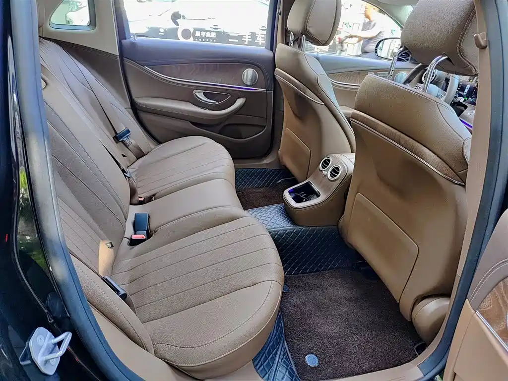 Mercedes-Benz E-Class New Energy 2022 E 350 e L Plug-in Hybrid Sedan фото 11