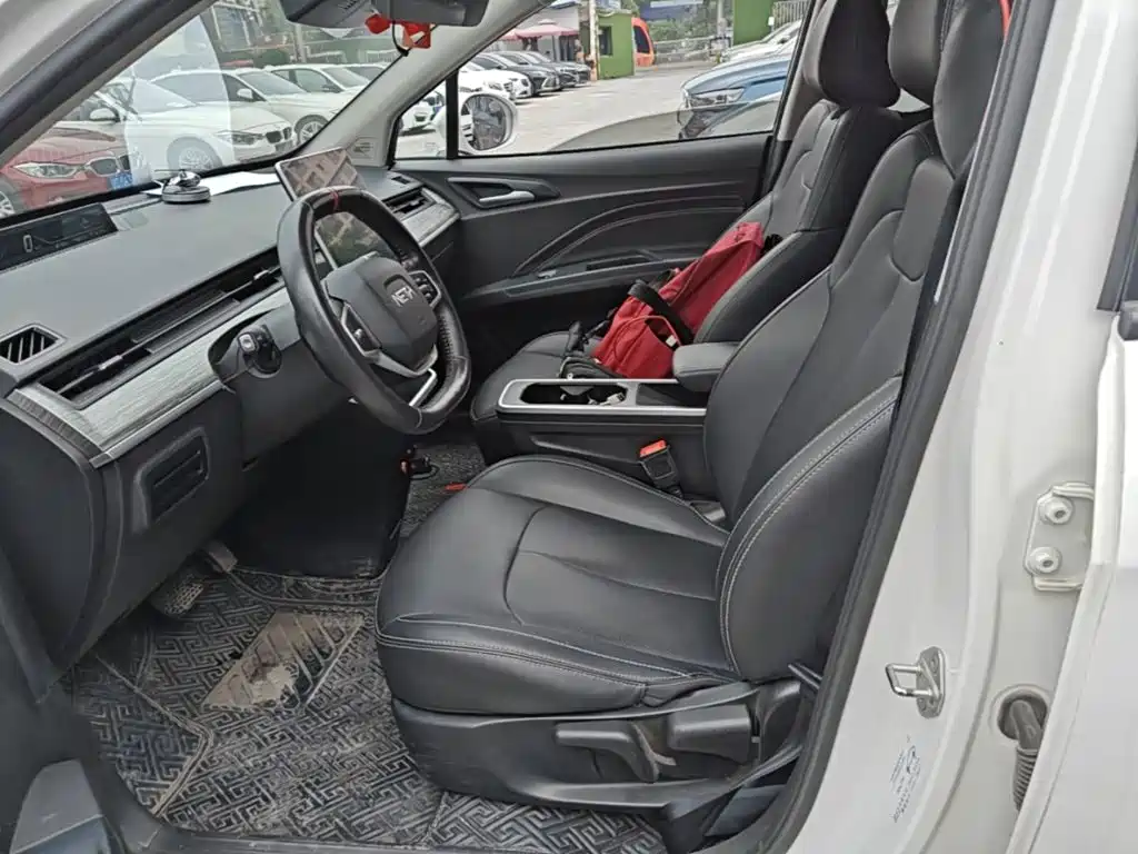 Nezha Auto Nezha V 2023 2022 Trend 300 Lite LFP