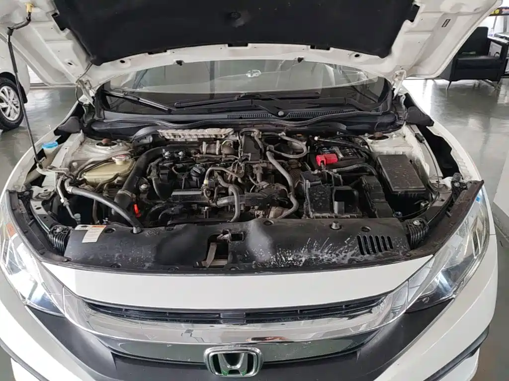 Фото 20 - Honda Civic