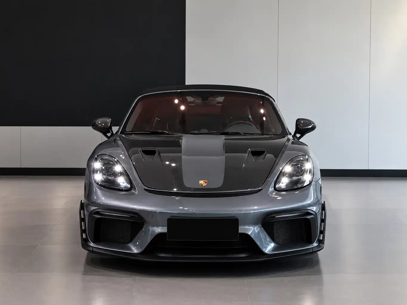 صورة 2 - Porsche 718