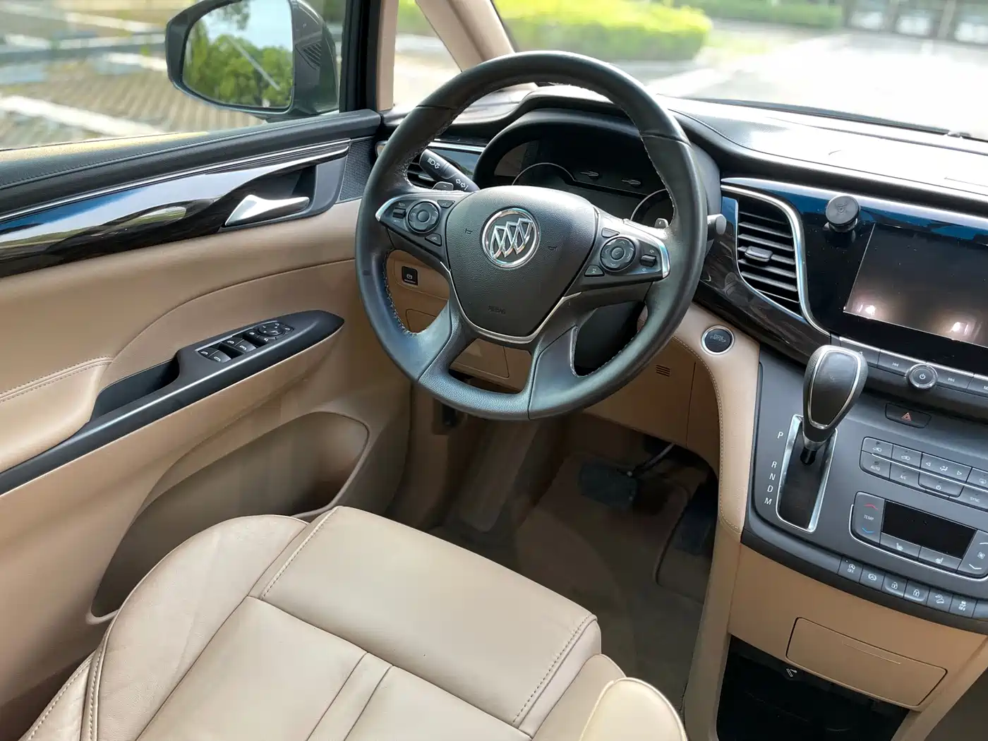 BUICK GL8
