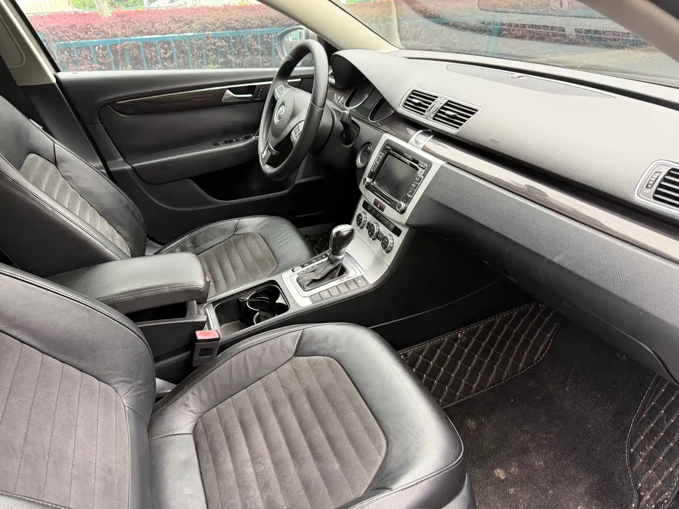 Volkswagen Magotan 2013 2.0TSI Premium фото 21