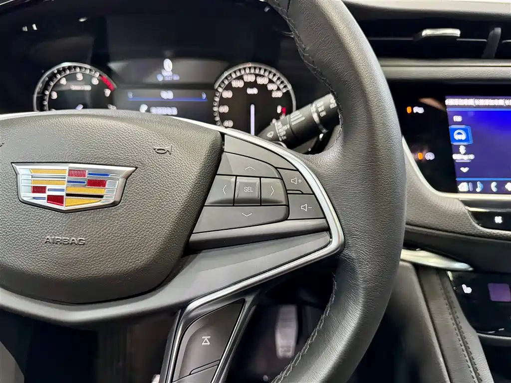 Cadillac XT5 2024 2.0T FWD Fashion Edition фото 24