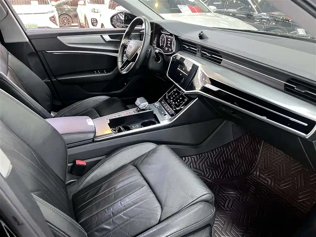 Audi A6L 2019 40 TFSI Luxury Elegance фото 4