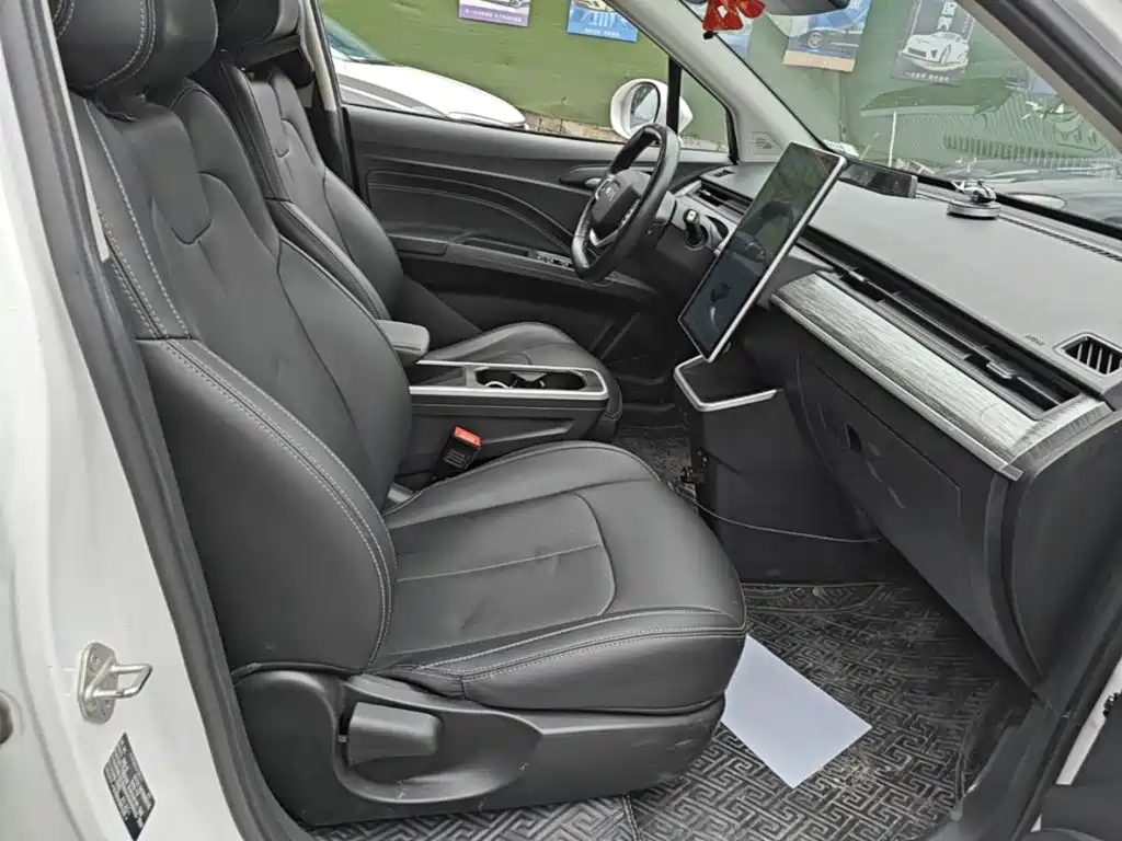 Nezha Auto Nezha V 2023 2022 Trend 300 Lite LFP
