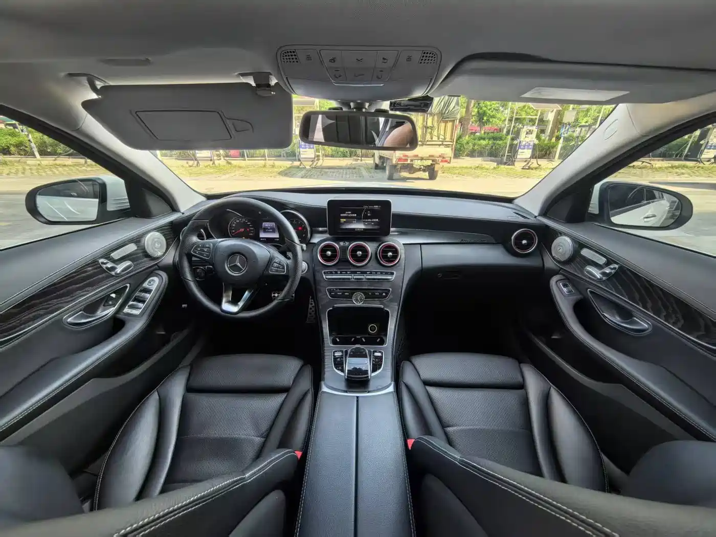 Mercedes-Benz C-Class 2015 Facelift C 200 L Sport фото 10