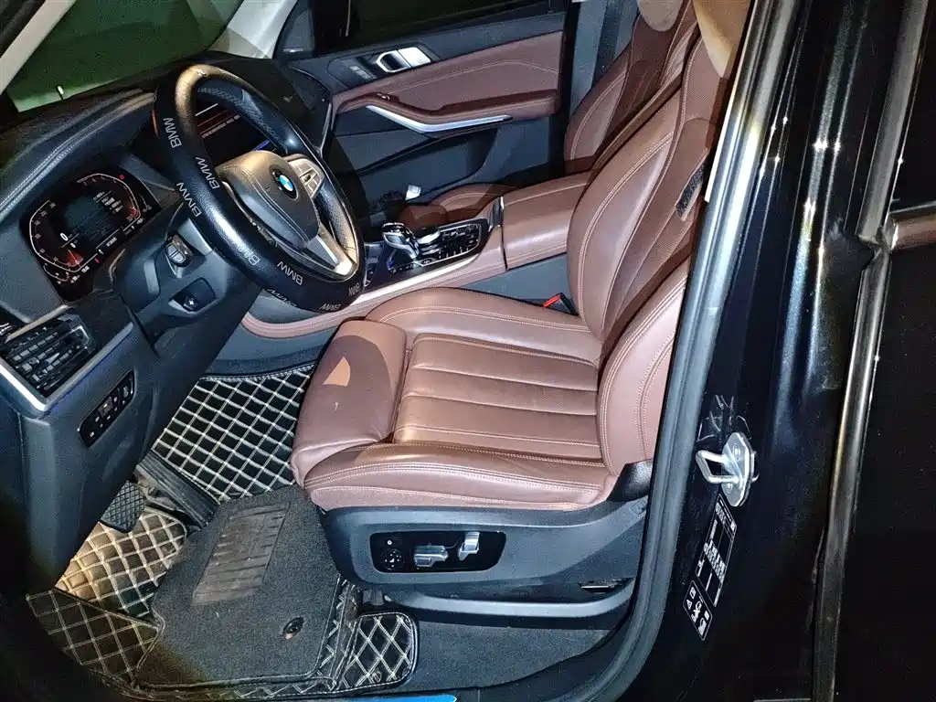 BMW X7 2020 xDrive40i Leading Luxury Package фото 7