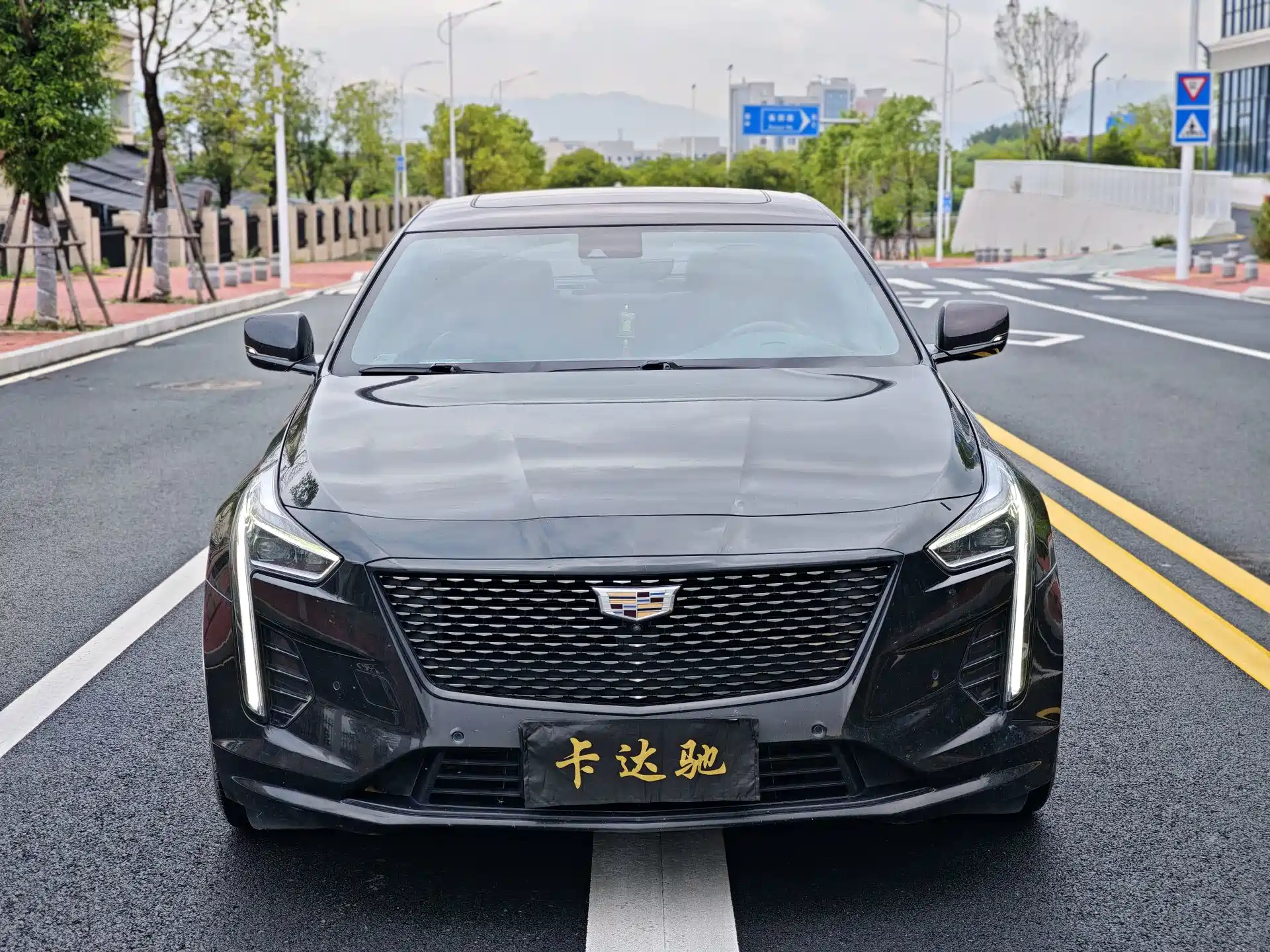 Фото 2 - Cadillac CT6