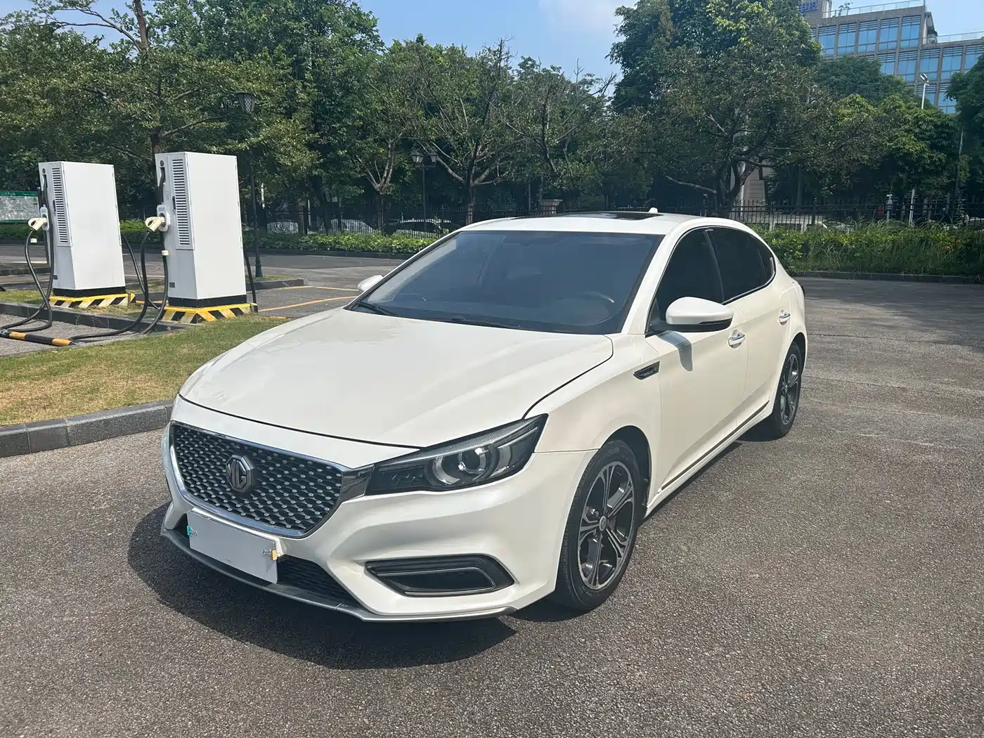 MG MG6 2018 2017 20T Automatic Luxury Smart Connect Version (China V)