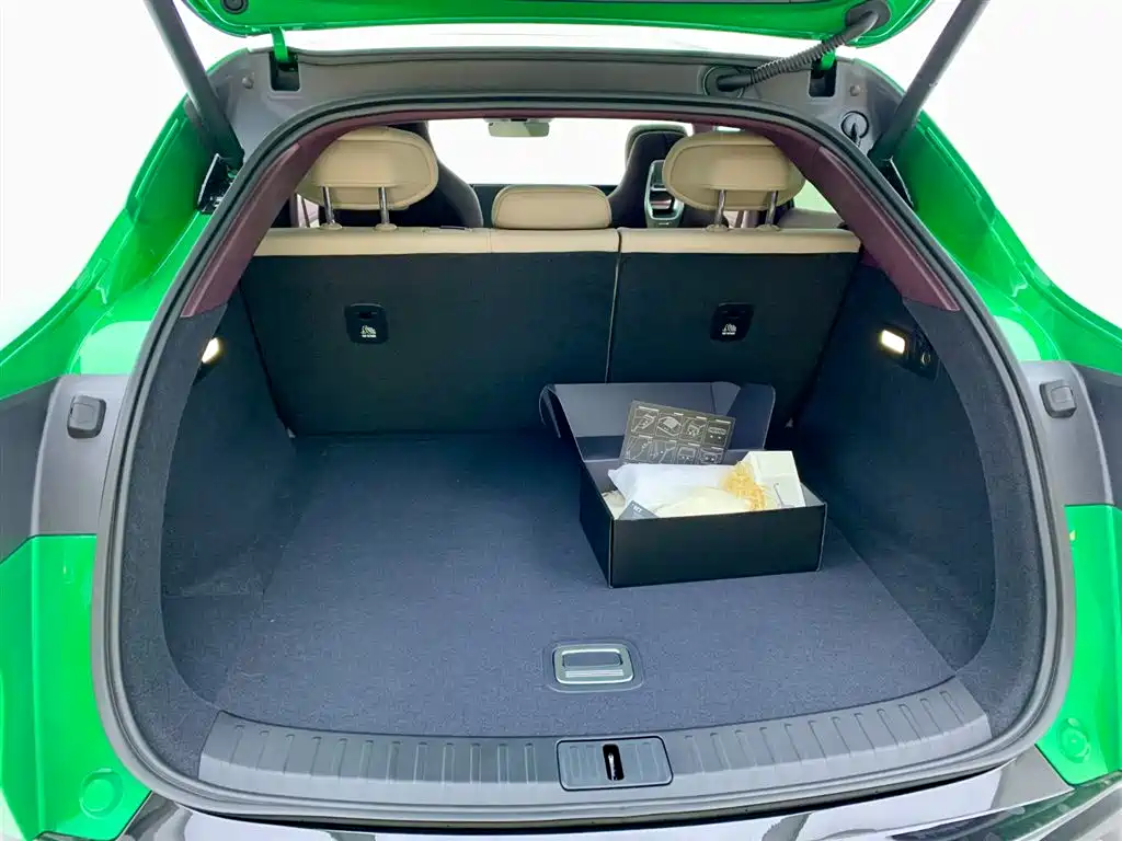 Xiaomi Auto Xiaomi YU7 2025 Extended Range RWD Edition фото 10