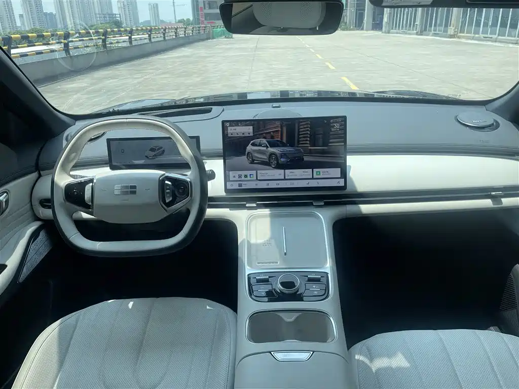 Geely Galaxy Galaxy Starship 7 EM-i 2025 Model 120km Explorer+ Edition фото 9