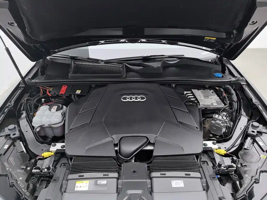 Фото 6 - Audi Q7