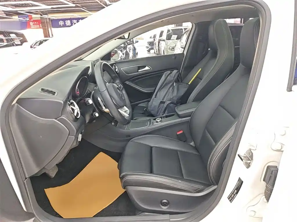 Mercedes-Benz GLA 2019 GLA 200 Dynamic фото 15