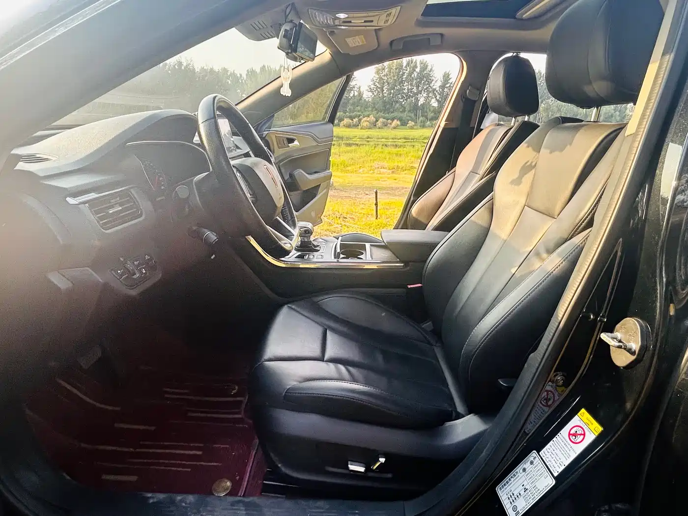 Hongqi H5 2020 1.8T Automatic Smart Connection Qi Rhythm Edition фото 5