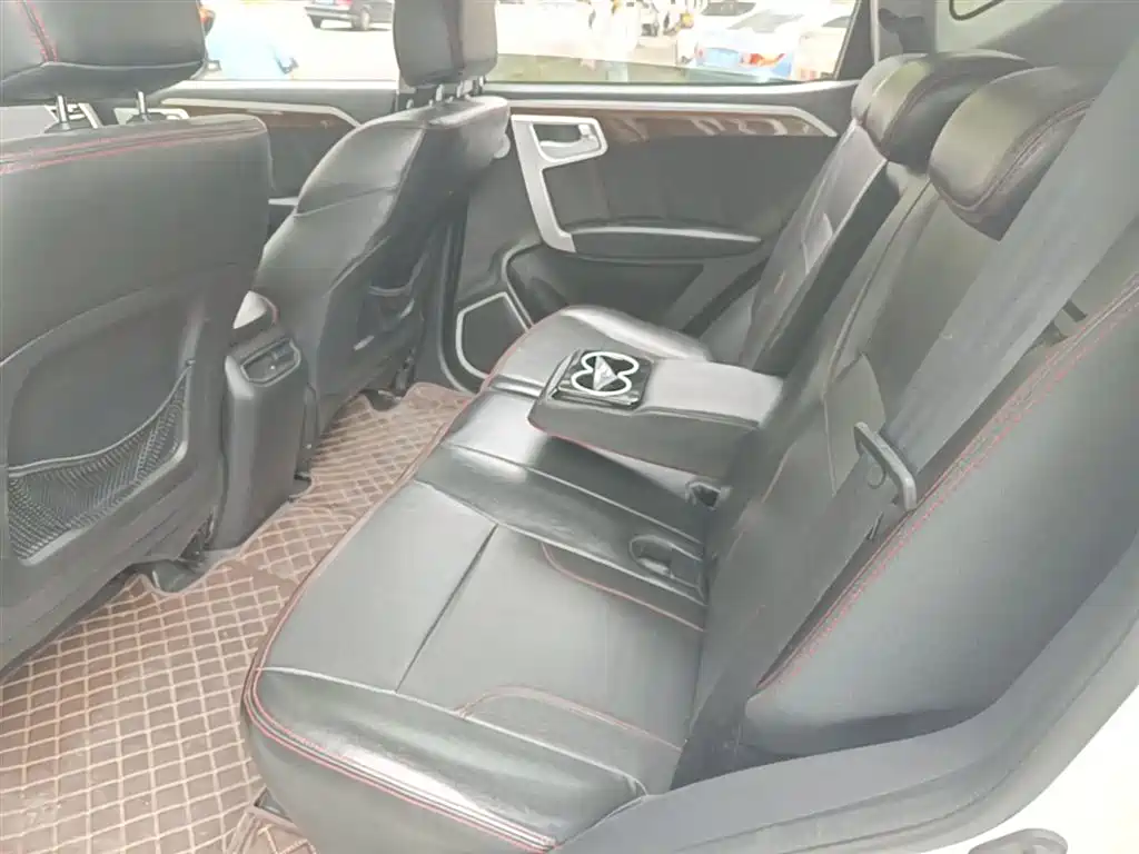 Geely GX7 2015 2015 Sport 2.0L Automatic Exclusive