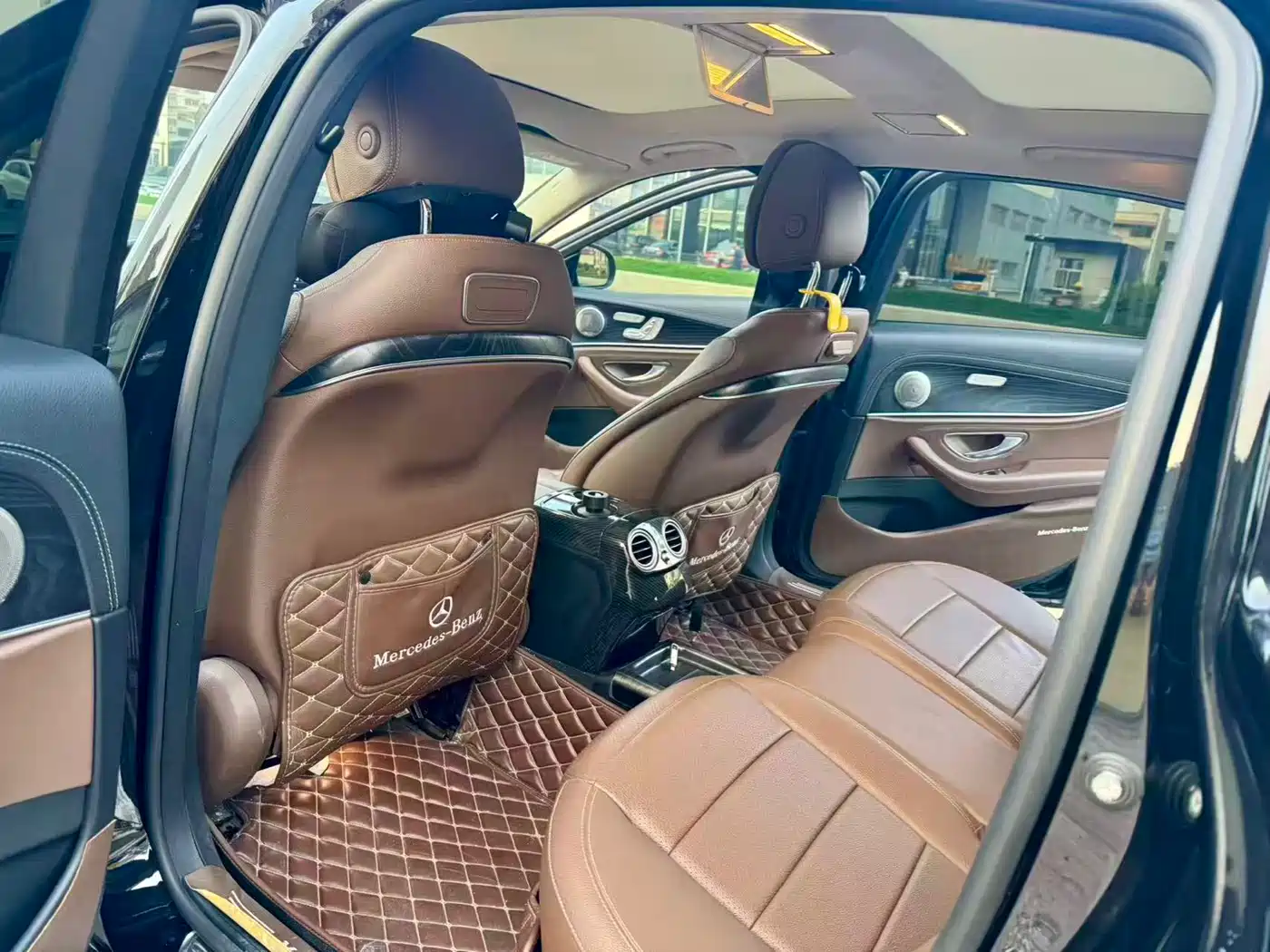 Mercedes-Benz E-Class 2019 E 300 L Sport Fashion фото 5