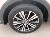 Фото 23 - Roewe RX5