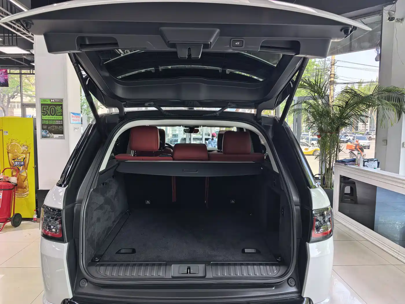 Land Rover Range Rover Sport 2020 3.0 L6 HSE DYNAMIC фото 12