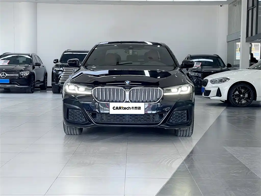 BMW 5 Series 2023 530Li Leading M Sport Package фото 3