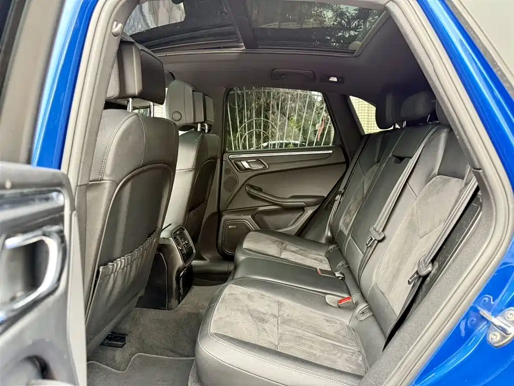 Porsche Macan 2016 Macan 2.0T фото 5
