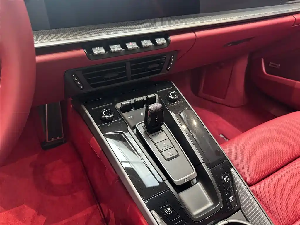 Porsche 911 2026 Carrera 3.0T фото 7
