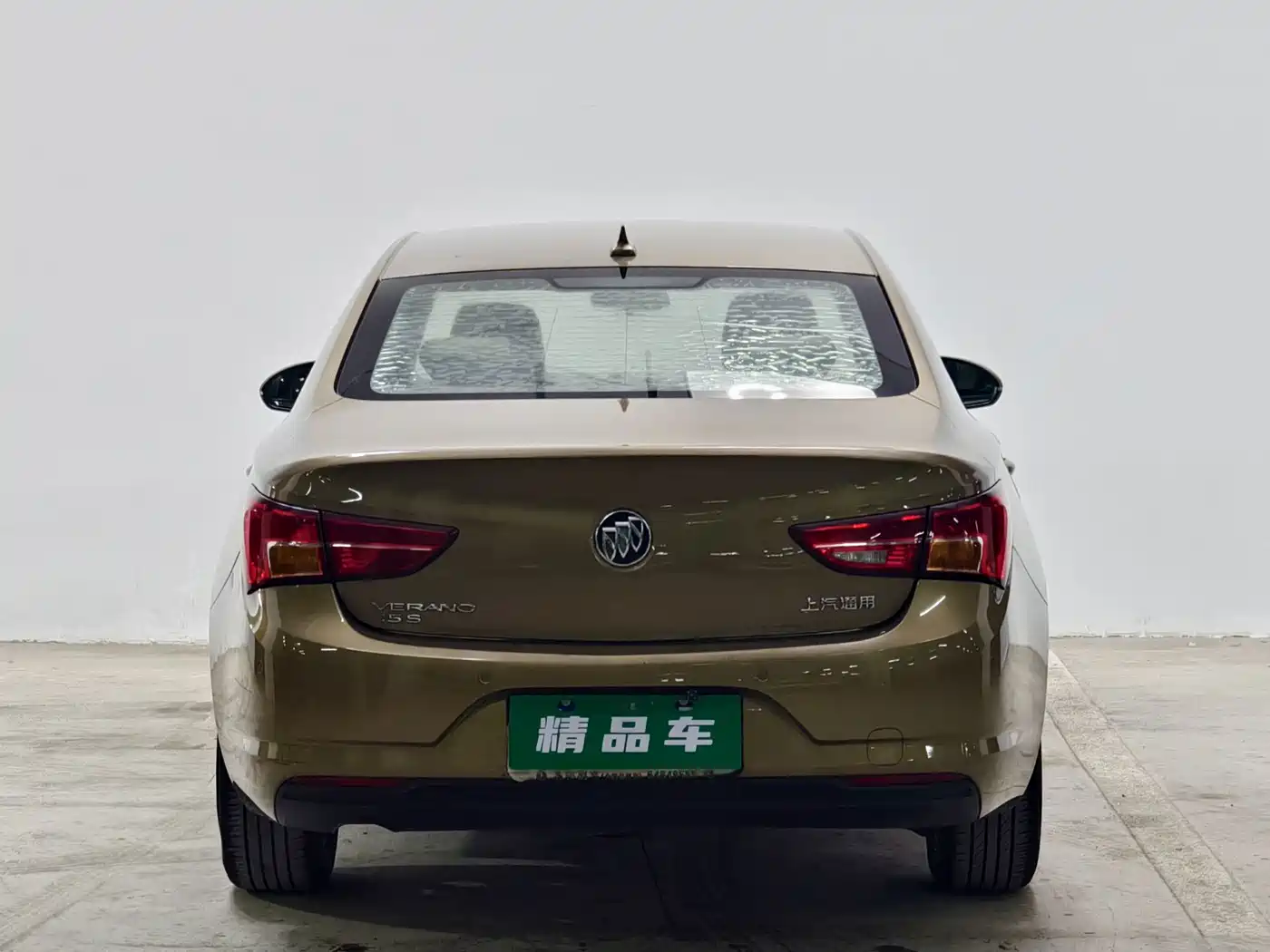 Photo 5 - Buick Verano