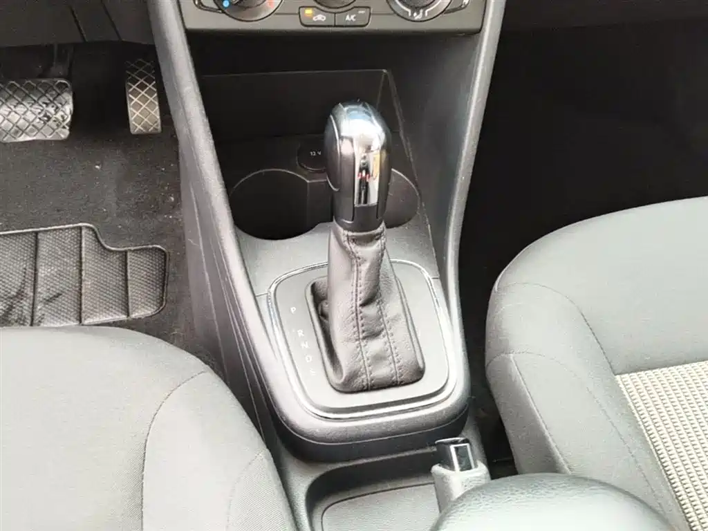 Volkswagen Polo 2018 1.5L Auto Safe Drive фото 14