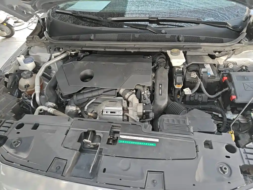 Peugeot 408 2023 2022 1.6T Light Chaser Edition