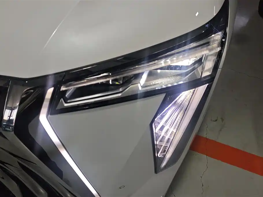 GAC Trumpchi Trumpchi M8 2023 Model Master Series 400T Ultimate Edition фото 5