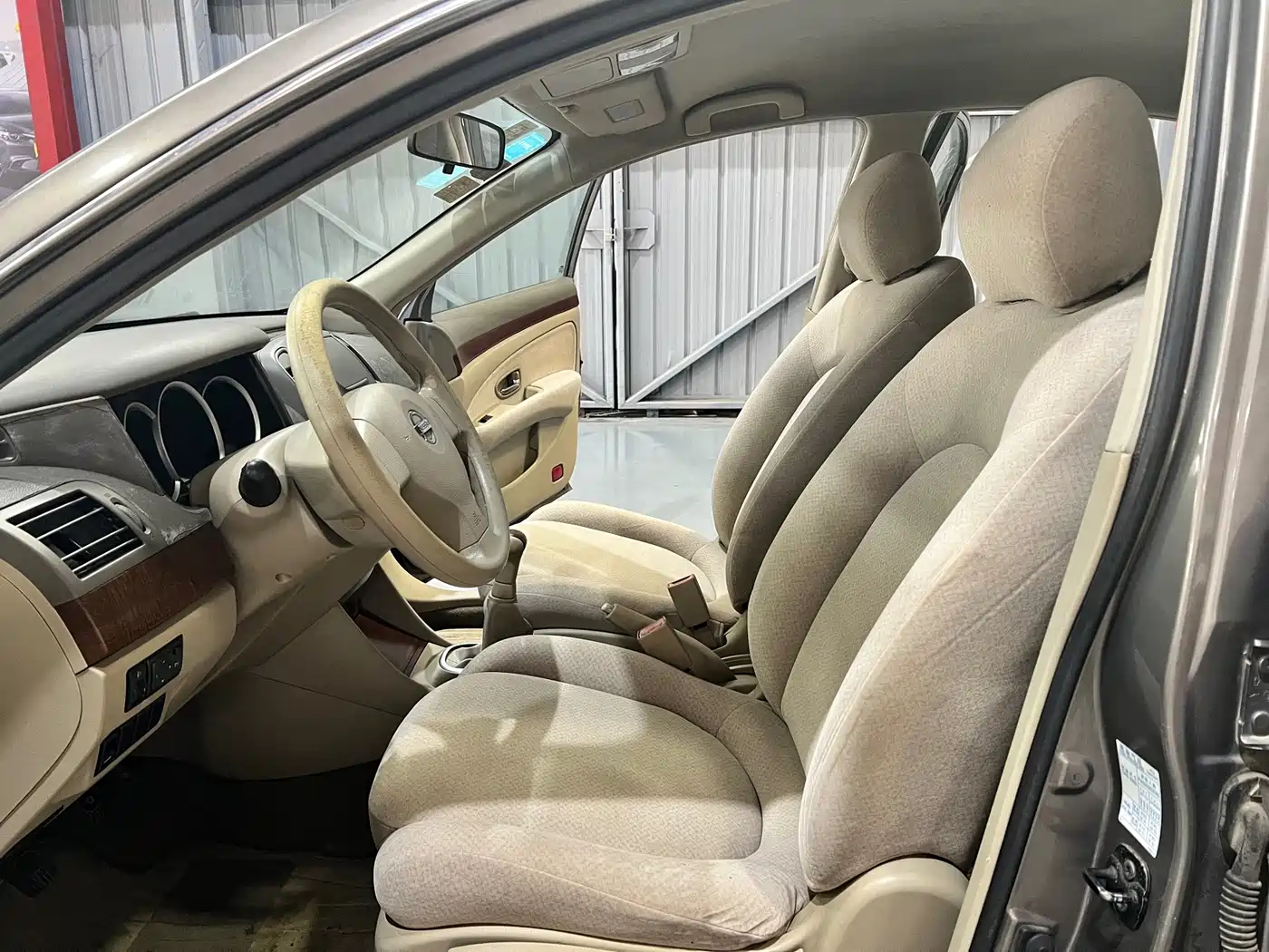 Nissan Sylphy 2011 2009 Model 1.6XE Manual Comfort Edition