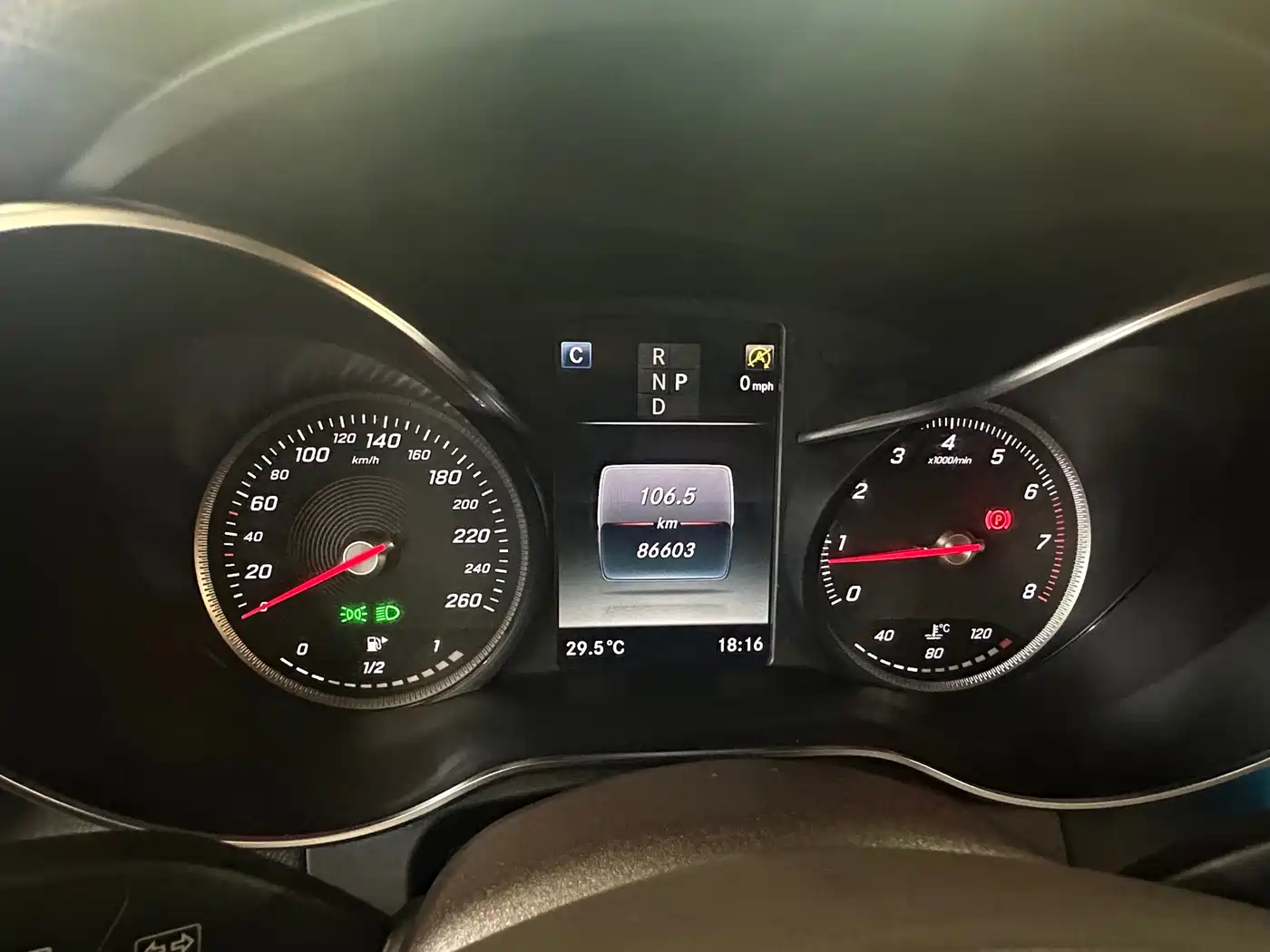 Mercedes-Benz GLC 2019 GLC 260 4MATIC Dynamic фото 10