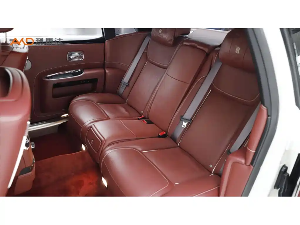 Rolls-Royce Ghost 2018 6.6T Long Wheelbase Edition фото 7