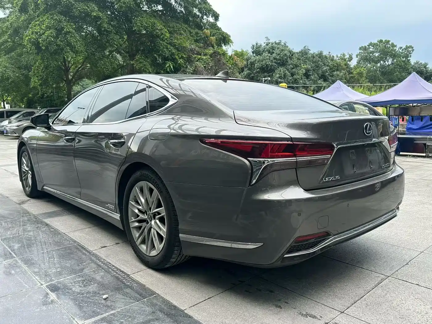 Lexus LS 2018 500h Luxury Edition China V фото 7