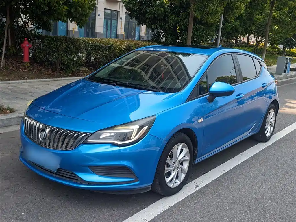 Buick Verano 2016 Hatchback 15S Automatic Leading