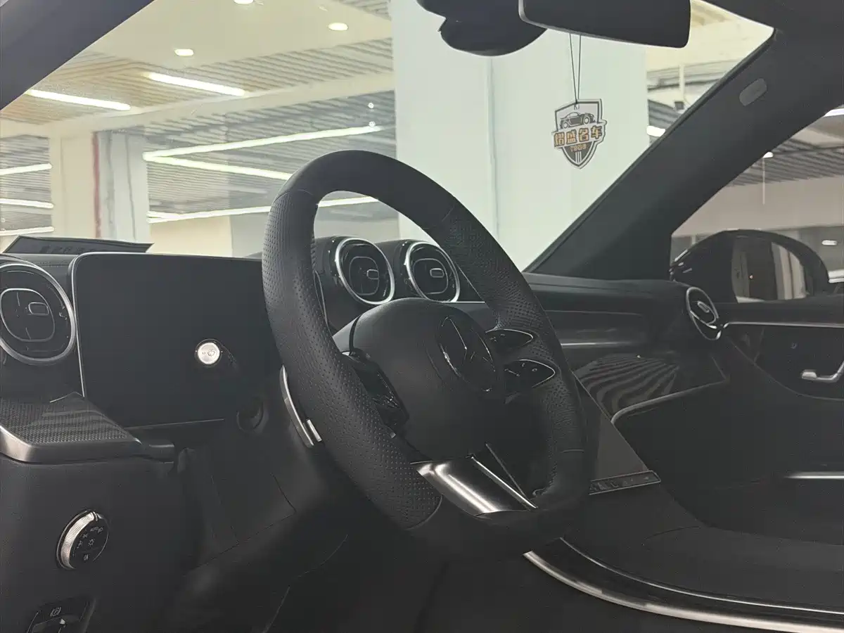 2025 Mercedes-Benz GLC Coupe