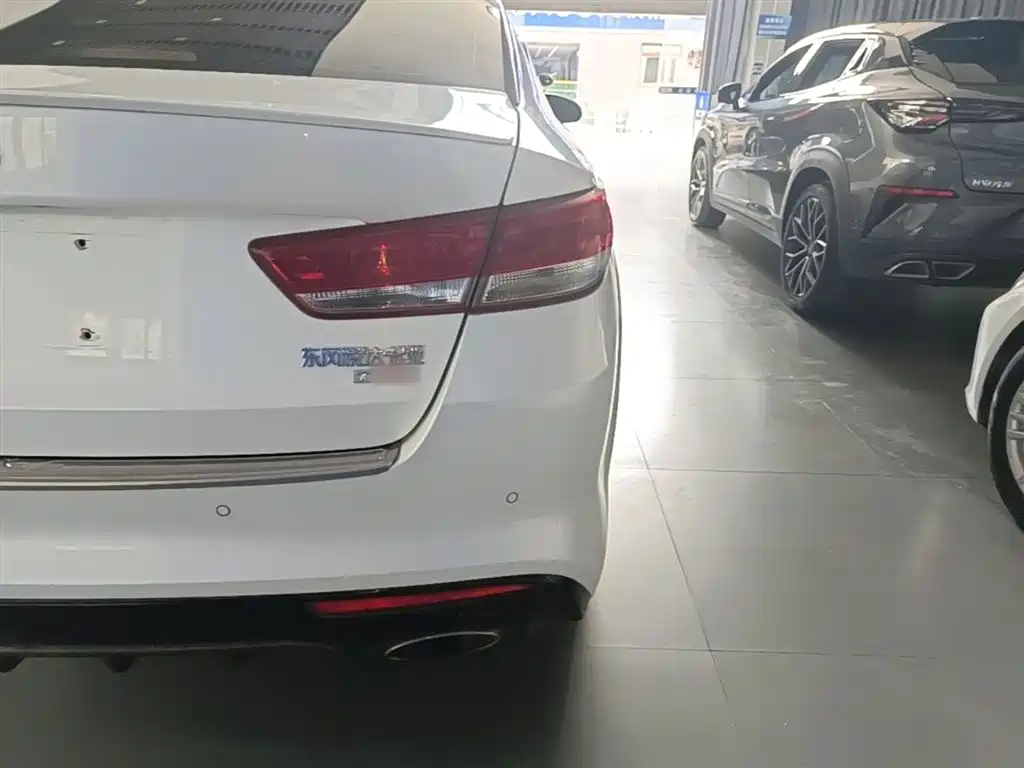 Kia K5 2016 1.6T Automatic LUX фото 8