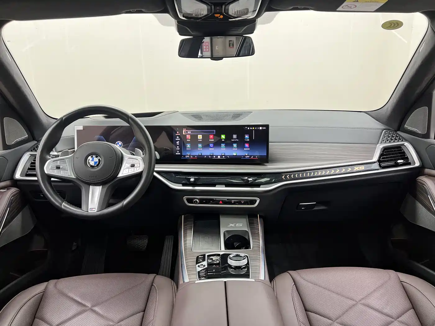 BMW X5 2025 Model xDrive 40Li M Sport Blackout Package фото 22