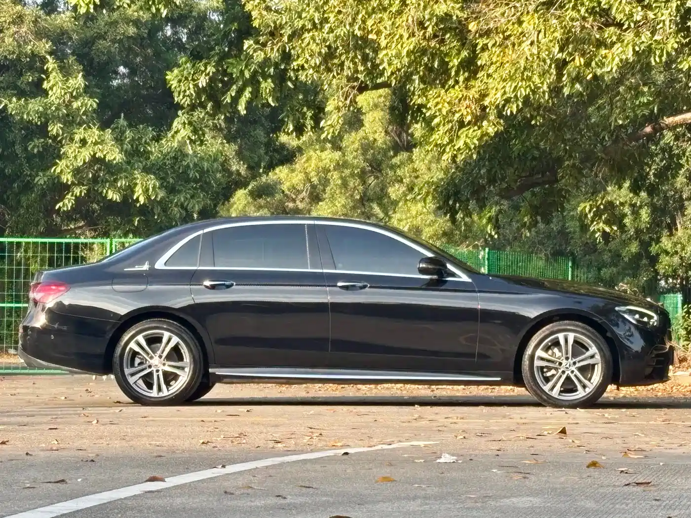 Mercedes-Benz E-Class 2022 E 260 L Sport фото 18