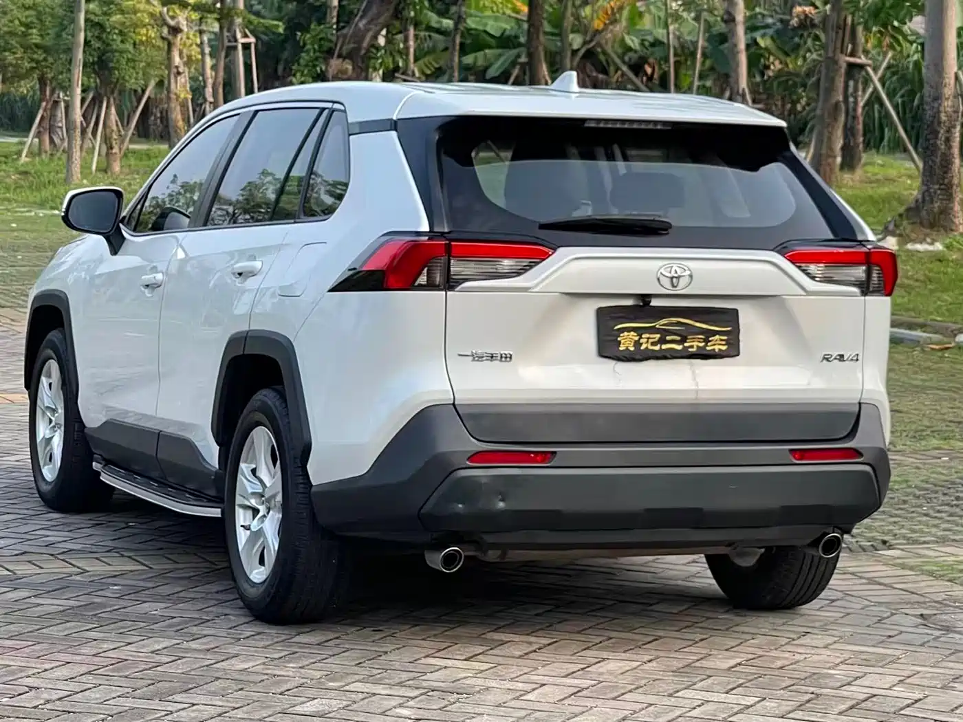 Toyota RAV4 Rongfang 2022 2.0L CVT 2WD Urban Edition фото 7