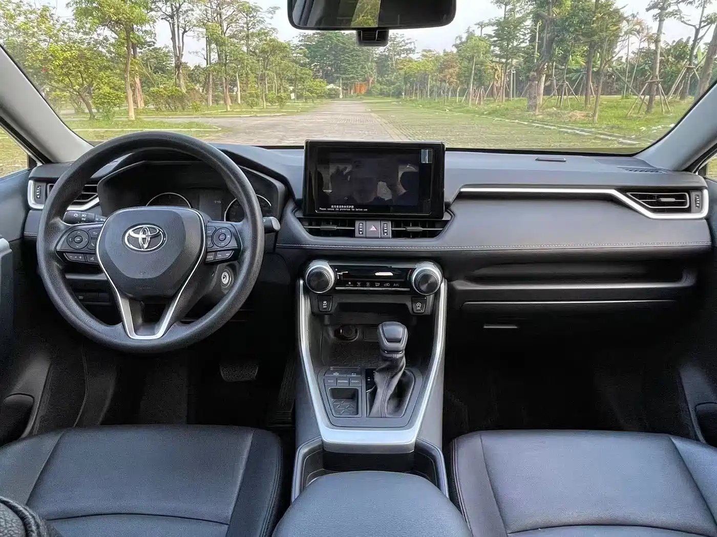 Toyota RAV4 Rongfang 2022 2.0L CVT 2WD Urban Edition фото 15