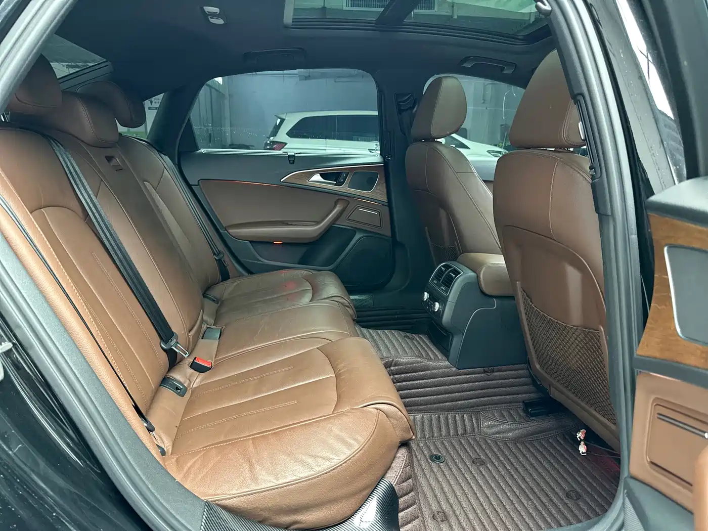 Audi A6L 2018 30th Anniversary 45 TFSI quattro Sport фото 11