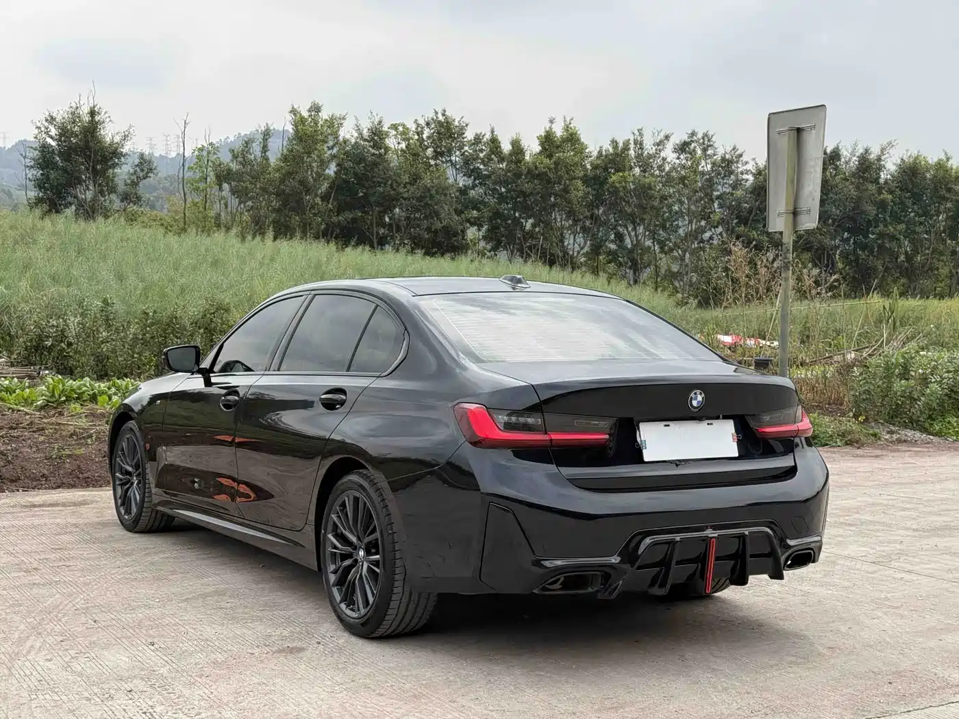 BMW 3 Series 2024 325Li M Sport Shadowline Package фото 23