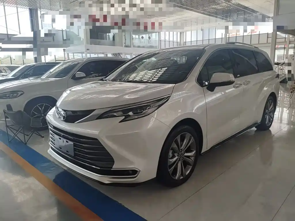Toyota Sienna 2026 Model 2.5L Hybrid 2WD Comfort Edition
